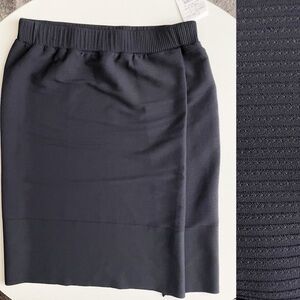 Issey Miyake Women’s Ripple Pencil Skirt Black Size 2 New